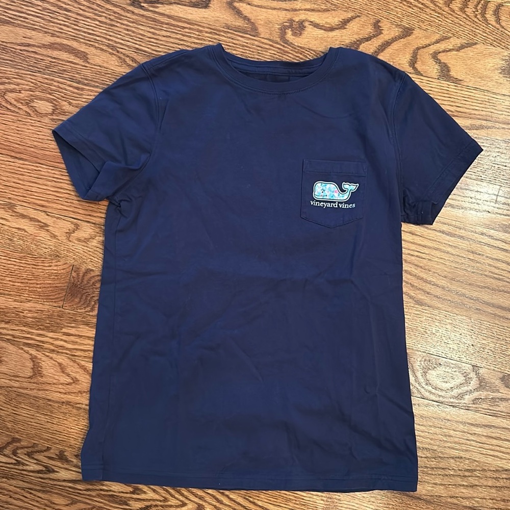 Women’s Vineyard Vines Navy Short Sleeve Pocket Tee with Whale Logo Sz XS